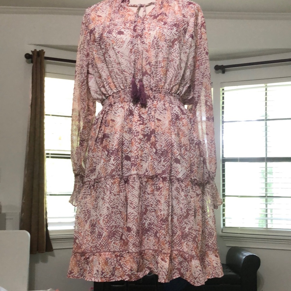Brand new Dress knee length on a 5’3 height.